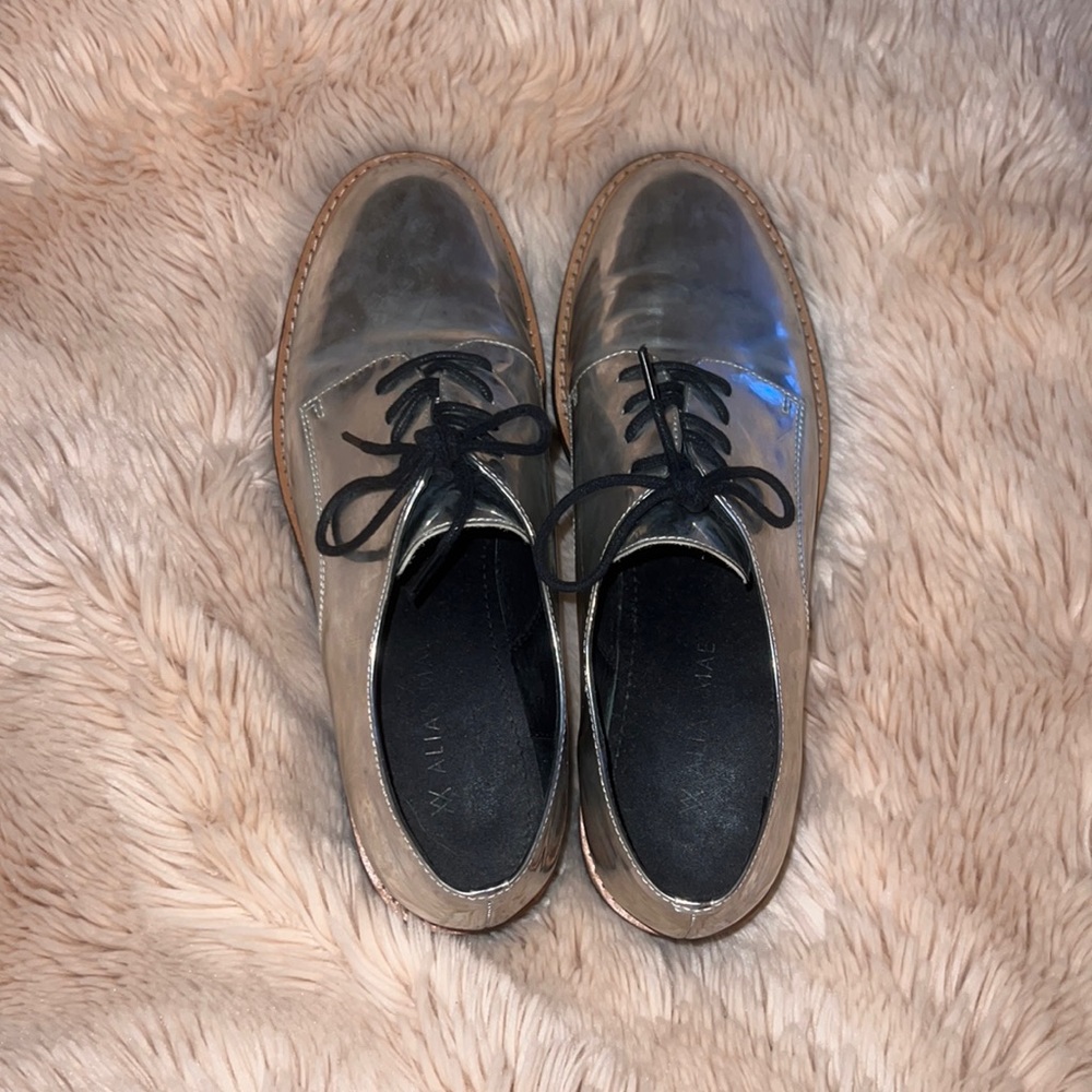 Alias Mae Silver loafers